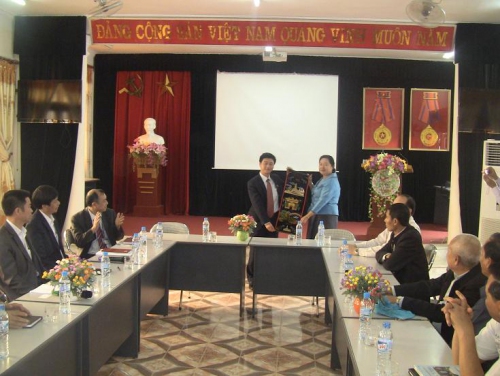 VP – Một số hình ảnh đoàn công tác tỉnh Luông Pha Băng – nước Cộng hòa dân chủ 88vv kèo nhà cái Lào sang thăm và làm việc tại tỉnh 88vv11 – nước Cộng hòa xã hội chủ nghĩa tải 88vv