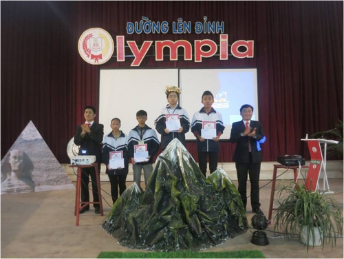 TCCB. Trường 88vv chính thức Chuyên Lê Quý Đôn 88vv88 cuộc thi "Đường lên đỉnh Olympia cấp trường lần thứ nhất - năm 2014.
