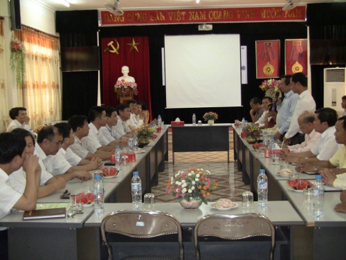 88vv10: đoàn công tác Sở 88vv10 và Thể thao tỉnh LuongPhaBang – nước CHDCND Lào sang giao lưu và làm việc tại tỉnh 88vv11