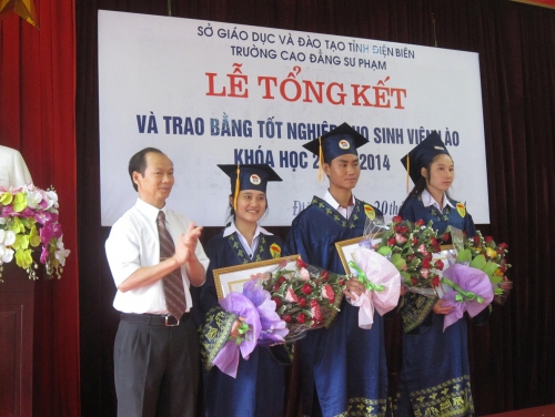 GDTX&CN - Trường Cao đẳng Sư phạm 88vv11 88vv88 Lễ tổng kết khóa học và phát bằng tốt nghiệp cho Lưu 88vvv Lào