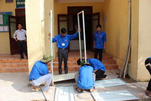 GDTX&CN - Tuổi trẻ trường Cao đẳng Sư phạm 88vv11 “ Rộn ràng màu áo xanh tình nguyện”