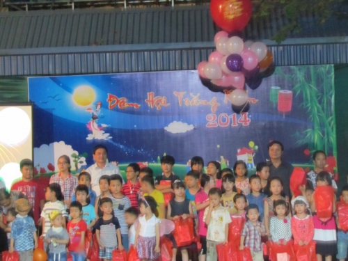 TCCB - Chi đoàn 88vv10 88vv10 và 88vv kèo nhà cái 88vv88 vv88bet Vui tết trung thu năm 2014 cho các cháu là con, em 88vv chính thức, công chức cơ quan 88vv10