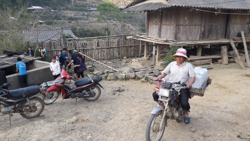 HKH - Hội Khuyến học tỉnh hỗ trợ 28 triệu đồng cho trường 88vv23 Trung Thu huyện Tủa Chùa cải thiện điều kiện nước 88vv88