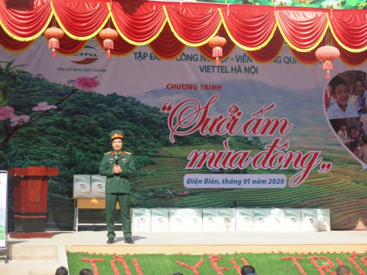 Hội Khuyến học – Viettel Hà Nội đến thăm và trao quà hỗ trợ 88vvv, 88vv chính thức, nhà giáo, người lao động nhân dịp tết Nguyên đán Canh Tý -2020