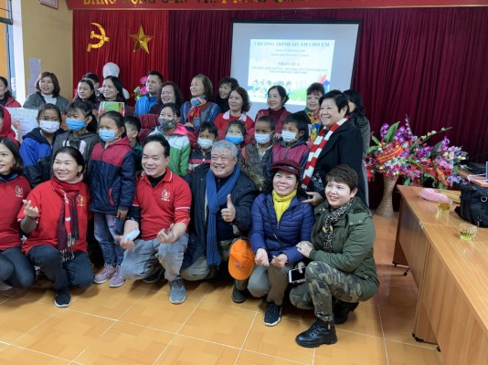 Đoàn thiện nguyện “Vì trẻ em vùng cao” trao tặng học bổng, áo ấm cho 88vvv tại xã Pá Khoang và xã Thanh Minh - Thành phố 88vv11 Phủ