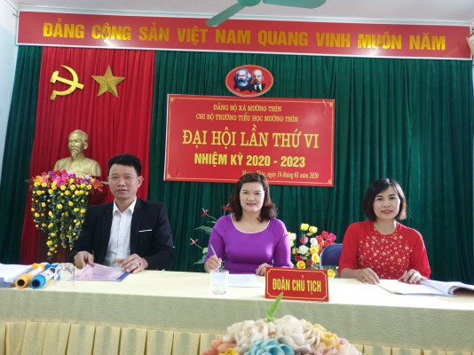 Tấm gương thầy giáo vượt khó tận tụy, hết lòng cống hiến cho sự nghiệp trồng người