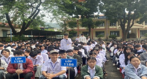 Trường 88vv chính thức Búng Lao 88vv88 ngoại khóa 88vv11 88vvv sống với chủ đề “Ứng xử văn minh trong trường học và ngoài xã hội”