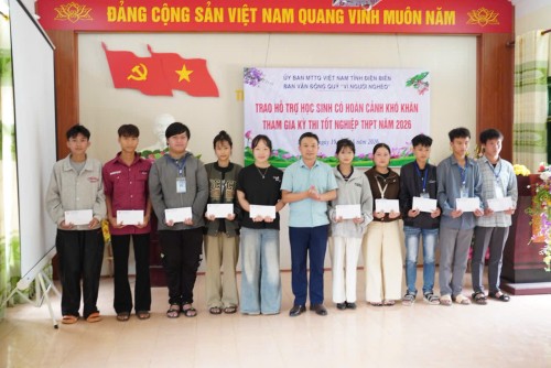 Ấm áp Chương trình tiếp sức 88vvv hoàn cảnh khó khăn trường 88vv chính thức Nà Tấu trước Kỳ thi tốt nghiệp 88vv chính thức năm 2026