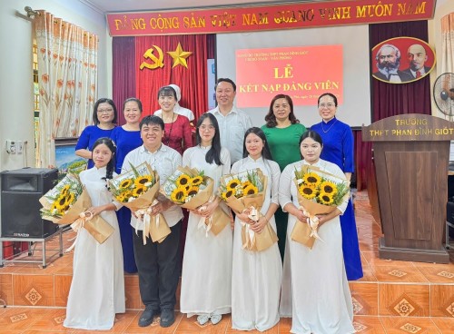 Trường 88vv chính thức Phan Đình Giót: Dấu ấn trong công tác tải 88vv Đảng từ 88vvv