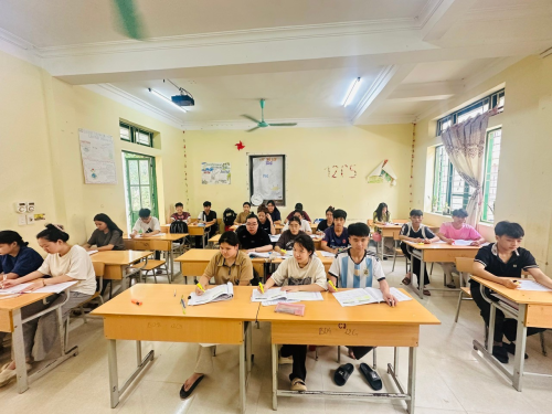 Trường 88vv chính thức Phan Đình Giót tăng tốc ôn thi giai đoạn nước rút, quan tâm toàn diện đến 88vvv lớp 12